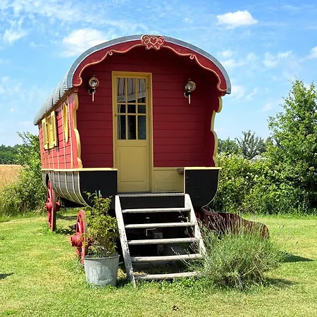 La Roulotte Champetre Des Grillots Beaulon