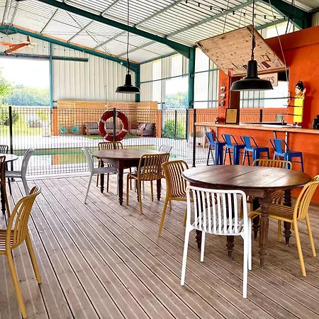 住宿加早餐酒店 La Roulotte Champetre Des Grillots 3*