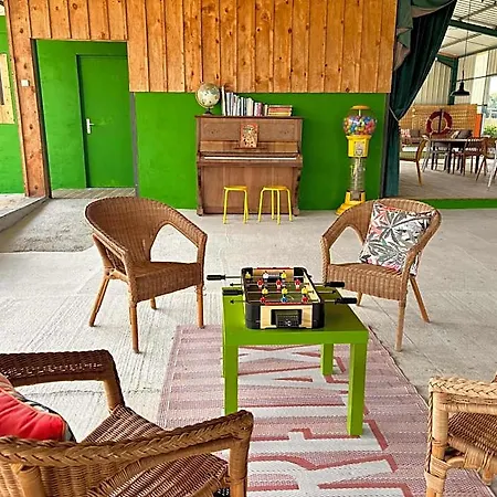 Bed and Breakfast La Roulotte Champetre Des Grillots Beaulon