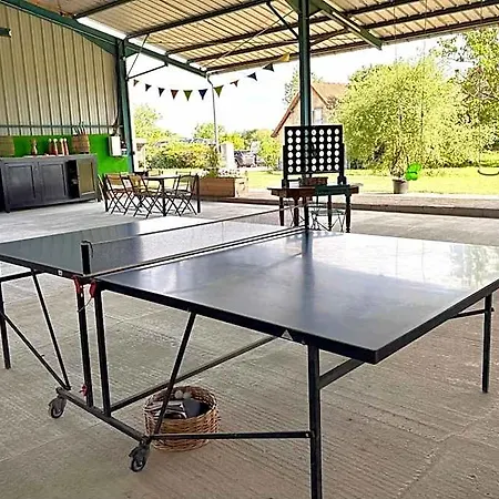 La Roulotte Champetre Des Grillots Bed and Breakfast 3*